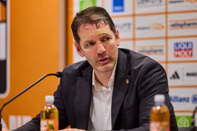 Ty Harrelson (ratiopharm ulm, Head Coach) in der Pressekonferenz GER, ratiopharm ulm vs. Bamberg Baskets, Basketball, Playoffs, Viertelfinale, 3. Spiel, EasyCredit BBL, Spielzeit 2025 2026, 23.05.2026 GER, ratiopharm ulm vs. Bamberg Baskets, Basketball, Playoffs, Viertelfinale, 3. Spiel, EasyCredit BBL, Spielzeit 2025 2026, 23.05.2026 Neu-Ulm Copyright: xEibner-Pressefoto GeraldxOelze-dexStoppanyx EP_ODS