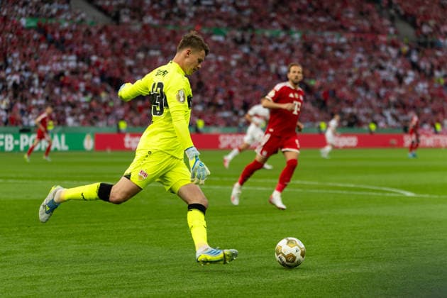 Torwart Alexander Nuebel (VfB Stuttgart, 33), GER, FC Bayern Muenchen vs. VfB Stuttgart, Fussball, Herren, DFB-Pokal, Finale, Spielzeit 2025 2026, 23.05.2026 DFL REGULATIONS PROHIBIT ANY USE OF PHOTOGRAPHS AS IMAGE SEQUENCES AND OR QUASI-VIDEO GER, FC Bayern Muenchen vs. VfB Stuttgart, Fussball, Herren, DFB-Pokal, Finale, Spielzeit 2025 2026, 23.05.2026 Berlin Copyright: xEibner-Pressefoto MaxxVincenx EP_MVN