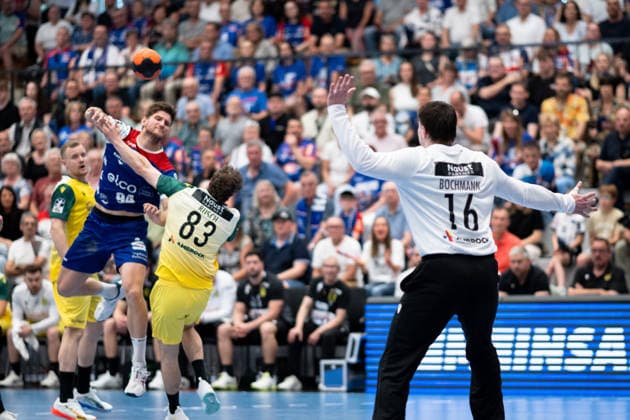 Georg Pohle (HBW Balingen Weilstetten, 94), gegen Pierre Busch (VFL Eintracht Hagen, 83), HBW Balingen Weilstetten vs. VFL Eintracht Hagen, Handball, 2. Bundesliga, 33. Spieltag, Saison 2025 2026, 23.05.2026, Eibner-Pressefoto Andreas Ulmer HBW Balingen Weilstetten vs. VFL Eintracht Hagen, Handball, 2. Bundesliga, 33. Spieltag, Saison 2025 2026, 23.05.2026, Balingen Copyright: xEibner-Pressefoto AndreasxUlmerx EP_AUR