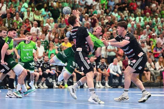 Torwurf von Justin Mueller (HSG Wetzlar, 25) GER, HSG Wetzlar vs HC Erlangen, Handball, 1. Bundesliga, 32. Spieltag, Spielzeit 2025 2026, 23.05.2026 GER, HSG Wetzlar vs HC Erlangen, Handball, 1. Bundesliga, 32. Spieltag, Spielzeit 2025 2026, 23.05.2026 Wetzlar Copyright: xEibner-Pressefoto RenexWeissx EP_RWS