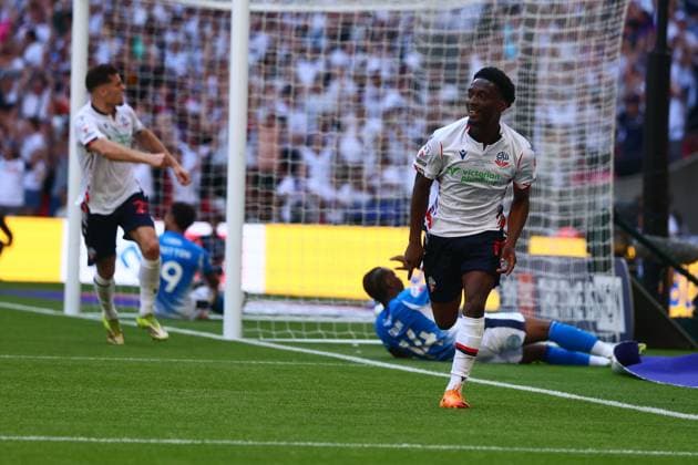 Amario Cozier-Duberry of Bolton Wanderers celebreates the own goal by Kyle Wootton of Stockport County to make it 2-1 Bolton Wanderers v Stockport County, EFL Sky Bet League One, Play-Off Final, Football, Wembley Stadium, London, UK - 24 May 2026London Wembley Stadium United Kingdom EDITORIAL USE ONLY No use with unauthorised audio, video, data, fixture lists, club league logos or live services. Online in-match use limited to 120 images, no video emulation. No use in betting, games or single club league player publications. Copyright: xPaulxCurrie Shutterstockx 16889803di