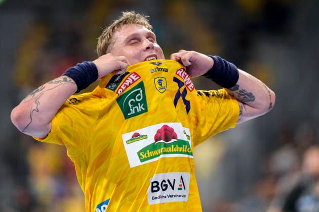 Edwin Aspenbäck (RNL, 78), Spieler der Rhein-Neckar-Löwen, Einzelbild, Einzelfoto, Aktion, Action, enttäuscht schauend, Enttäuschung, Frustration, disappointed, pessimistisch, 24.05.2026, Mannheim (Deutschland), Handball, Bundesliga, Rhein-Neckar Löwen - SC Magdeburg