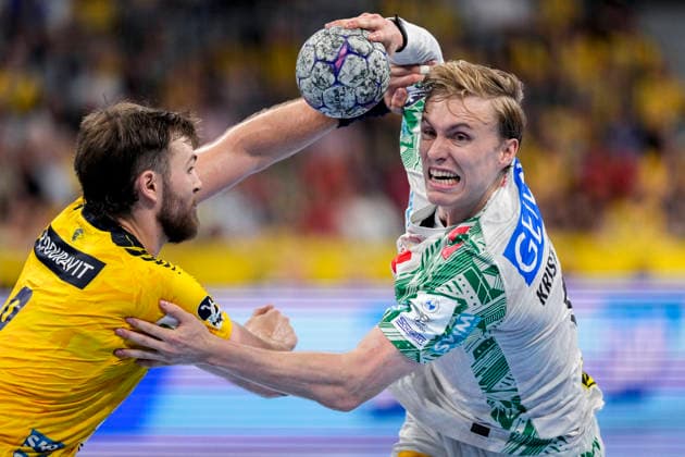 v.li.: Steven Plucnar Jacobsen (RNL, 9), Gisli Thorgeir Kristjansson (SCM, 10), Zweikampf, Spielszene, Duell, duel, tackle, tackling, Dynamik, Action, Aktion, 24.05.2026, Mannheim (Deutschland), Handball, Bundesliga, Rhein-Neckar Löwen - SC Magdeburg