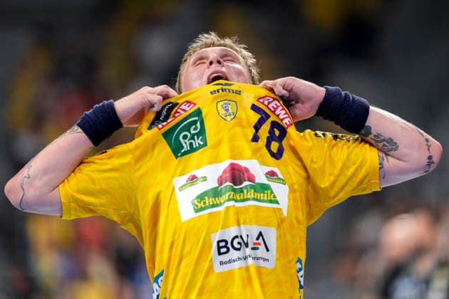 Edwin Aspenbäck (RNL, 78), Spieler der Rhein-Neckar-Löwen, Einzelbild, Einzelfoto, Aktion, Action, enttäuscht schauend, Enttäuschung, Frustration, disappointed, pessimistisch, 24.05.2026, Mannheim (Deutschland), Handball, Bundesliga, Rhein-Neckar Löwen - SC Magdeburg