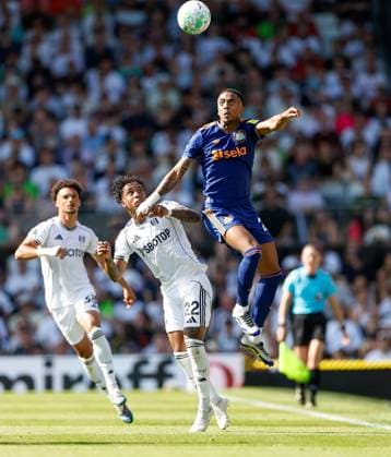 Kevin of Fulham jumps for the ball with Joe Willock of Newcastle United Fulham v Newcastle United, Premier League, Football, Craven Cottage, London, UK - 24 May 2026London Craven Cottage United Kingdom EDITORIAL USE ONLY No use with unauthorised audio, video, data, fixture lists, club league logos or live services. Online in-match use limited to 120 images, no video emulation. No use in betting, games or single club league player publications. Copyright: xMattxImpey Shutterstockx 16889842ct