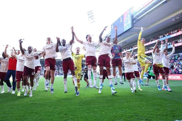 Declan Rice of Arsenal celebrates with team-mates after the match Crystal Palace v Arsenal, Premier League, Football, Selhurst Park, London, UK - 24 May 2026London Selhurst Park United Kingdom EDITORIAL USE ONLY No use with unauthorised audio, video, data, fixture lists, club league logos or live services. Online in-match use limited to 120 images, no video emulation. No use in betting, games or single club league player publications. Copyright: xMichaelxZemanek Shutterstockx 16889837bd