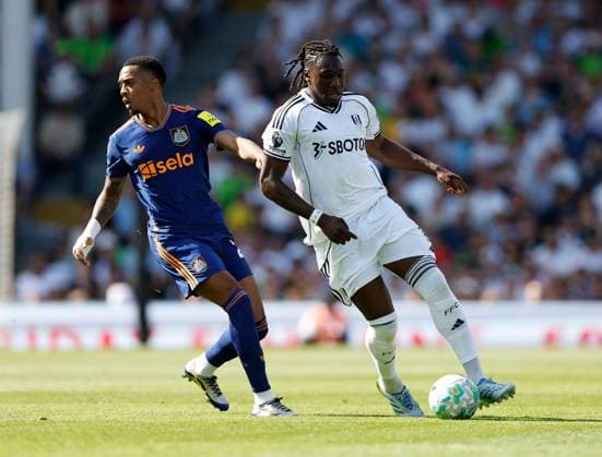 Alex Iwobi of Fulham gets away from Joe Willock of Newcastle United Fulham v Newcastle United, Premier League, Football, Craven Cottage, London, UK - 24 May 2026London Craven Cottage United Kingdom EDITORIAL USE ONLY No use with unauthorised audio, video, data, fixture lists, club league logos or live services. Online in-match use limited to 120 images, no video emulation. No use in betting, games or single club league player publications. Copyright: xMattxImpey Shutterstockx 16889842fy