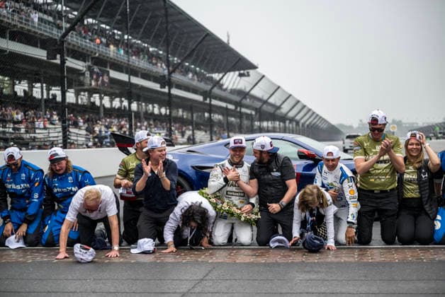 May 24, 2026, Speedway, Indiana, USA: IndyCar, Indy Car, IRL, USA SERIES driver, FELIX ROSENQVIST (60) (SWE) of Varnamo, Sweden, wins the Indianapolis 500 at Indianapolis Motor Speedway in SPEEDWAY, Indiana. INDYCAR SERIES: May 24, 2026: Indianapolis 500: Felix Rosenqvist - ZUMAa161 20260524_aaa_a161_021 Copyright: xDavidxDahl GMGx