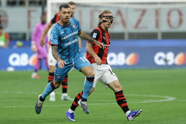 GIANLUCA GAETANO, Cagliari, LUKA MODRIC, Milan, Serie A, 2025-26, Milan vs Cagliari 1-2, 24-05-2026, Action, Contrasto, Maglia. Shirt, 2026-27 SERIE A 2025-26 MILAN-CAGLIARI 1-2 Maglia 2026-27