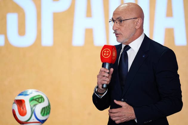 May 25, 2026, Madrid, Madrid, Spain: Luis de la Fuente, head coach of Spain, attends his press conference, PK, Pressekonferenz to announce the squad list for the World Cup 2026 at Edificio Telefonica on May 25, 2026, Madrid, Spain. Press Conference Luis De La Fuente - World Cup 2026 - ZUMAa181 20260525_zaa_a181_019 Copyright: xDennisxAgyemanx