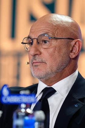 May 25, 2026, Madrid, Madrid, Spain: Luis de la Fuente, head coach of Spain, attends his press conference, PK, Pressekonferenz to announce the squad list for the World Cup 2026 at Edificio Telefonica on May 25, 2026, Madrid, Spain. Madrid Spain - ZUMAa181 20260525_zaa_a181_018 Copyright: xDennisxAgyemanx
