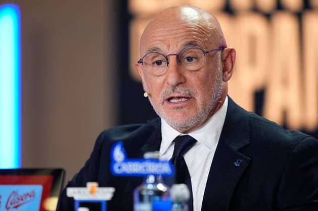 May 25, 2026, Madrid, Madrid, Spain: Luis de la Fuente, head coach of Spain, attends his press conference, PK, Pressekonferenz to announce the squad list for the World Cup 2026 at Edificio Telefonica on May 25, 2026, Madrid, Spain. Press Conference Luis De La Fuente - World Cup 2026 - ZUMAa181 20260525_zaa_a181_030 Copyright: xDennisxAgyemanx