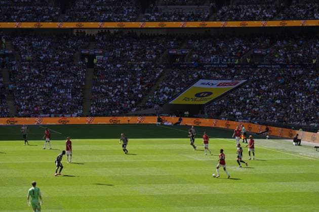 EFL Partner LED: - Kellogg s Notts County v Salford City, EFL Sky Bet League Two, Play-Off Final, Football, Wembley Stadium, London, UK - 25 May 2026London Wembley Stadium United Kingdom EDITORIAL USE ONLY No use with unauthorised audio, video, data, fixture lists, club league logos or live services. Online in-match use limited to 120 images, no video emulation. No use in betting, games or single club league player publications. Copyright: xJoexToth Shutterstockx 16889946dk