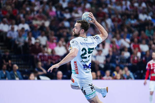 Wurf Tor Ludwig Jurmala Astroem (Frisch Auf Goeppingen, 25) GER, Handball Verein Hamburg vs. Frisch Auf Goeppingen, Handball, 1. Bundesliga, Spieltag 32, Saison 2025 2026, 25.05.2026 GER, Handball Sport Verein Hamburg vs. Frisch Auf Goeppingen, Handball, 1. Bundesliga, Spieltag 32, Saison 2025 2026, 25.05.2026 Hamburg Copyright: xEibner-Pressefoto MarcelxvonxFehrnx EP_MFN