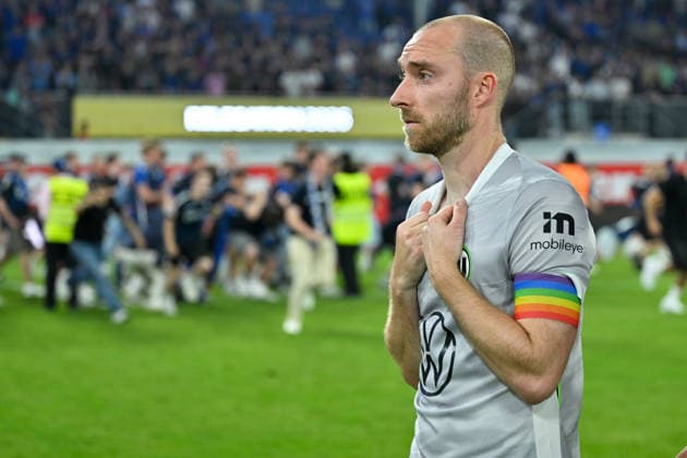 Paderborn, Home Deluxe Arena, 25.05.26, GER, Herren, Relegation, Saison 2025-2026, SC Paderborn 07 - VfL Wolfsburg Bild: Christian ERIKSEN (Wolfsburg) unzufrieden, enttaeuscht, niedergeschlagen, frustriert, traurig nach dem Abstieg aus der Bundesliga DFL regulations prohibit any use of photographs as image sequences and or quasi-video. NRW Deutschland