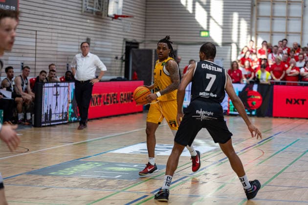 Phillip Montreal Russell (Bozic Estriche Knights Kirchheim, 01) Kyle Anthony Castlin (Giessen 46ers, 07) GER, Bozic Estriche Knights Kirchheim vs. Giessen 46ers, BARMER 2. Basketball Bundesliga, Playoffs Halbfinale Spiel 3, Saison 2025 2026, 26.05.2026 GER, Bozic Estriche Knights Kirchheim vs. Giessen 46ers, BARMER 2. Basketball Bundesliga, Playoffs Halbfinale Spiel 3, Saison 2025 2026, 26.05.2026 Goeppingen Copyright: xEibner-Pressefoto NinaxSanderx EP_NSR