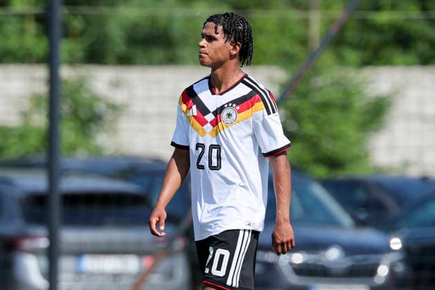 Tiago Poller (Germany) schaut enttaeuscht, UEFA Under 19 friendly, Slovakia v Germany, MOL Academy am 27. May 2026 in Dunajska Streda, Slowakei. (Foto von Marco Steinbrenner DeFodi Images) Tiago Poller (Germany) looks dejected, UEFA Under 19 friendly, Slovakia v Germany, MOL Academy, May 27, 2026 in Dunajska Streda, Slovakia. (Photo by Marco Steinbrenner DeFodi Images) -