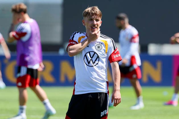 Lennart Karl (Germany) schaut enttaeuscht, , Training der deutschen Fussball Nationalmannschaft, Home Ground am 28. May 2026 in Herzogenaurach, Deutschland. (Foto von Marco Steinbrenner DeFodi Images) Lennart Karl (Germany) looks dejected, , Training der deutschen Fussball Nationalmannschaft, Home Ground, May 28, 2026 in Herzogenaurach, Germany. (Photo by Marco Steinbrenner DeFodi Images) -