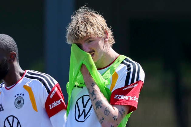 Nick Woltemade (Germany) schaut enttaeuscht, , Training der deutschen Fussball Nationalmannschaft, Home Ground am 28. May 2026 in Herzogenaurach, Deutschland. (Foto von Marco Steinbrenner DeFodi Images) Nick Woltemade (Germany) looks dejected, , Training der deutschen Fussball Nationalmannschaft, Home Ground, May 28, 2026 in Herzogenaurach, Germany. (Photo by Marco Steinbrenner DeFodi Images) -