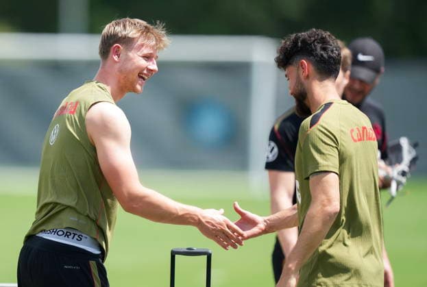 May 28, 2026, Charlotte, Nc, UNITED STATES: Canada defender Luc de Fougerolles, left, jokes around with teammate Stephen Eustaquio during team Canada World Cup roster selection camp in Charlotte, NC on Thursday, May 28, 2026. Canada News - May 28, 2026 - ZUMAc35_ 20260528_zaf_c35_098 Copyright: xNathanxDenettex
