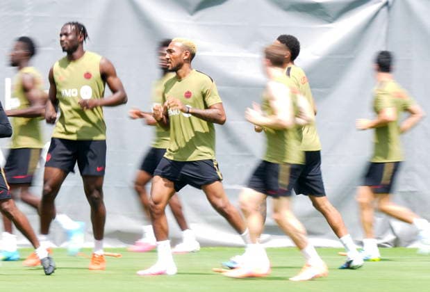 May 28, 2026, Charlotte, Nc, UNITED STATES: Canada defender Derek Cornelius, centre, warms up during team Canada World Cup roster selection camp in Charlotte, NC on Thursday, May 28, 2026. Canada News - May 28, 2026 - ZUMAc35_ 20260528_zaf_c35_100 Copyright: xNathanxDenettex