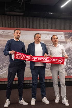 v. links: Bjoern Borgerding (Fortuna Duesseldorf, Aufsichtsratsvorsitzende), Samir Arabi (Fortuna Duesseldorf, Sportvorstand) und Sebastian Fuchs (Fortuna Duesseldorf, stv. Vorsitzender) nach der PK. Pressekonferenz Fortuna Duesseldorf, Vorstellung des neuen Sportvorstandes, 3. Liga, Fussball, Saison 2026 2027, 28.05.2026 Pressekonferenz Fortuna Duesseldorf, 3. Liga, Saison 2025 2026, 29.05.2026 Duesseldorf Copyright: xEibner-Pressefoto ThomasxHaeslerx EP_THR