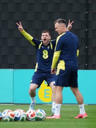 Scotland captain Andy Robertson Scotland Team Training, Football, Hampden Park, Glasgow, Scotland, UK - 29 May 2026Glasgow Hampden Park United Kingdom EDITORIAL USE ONLY No use with unauthorised audio, video, data, fixture lists, club league logos or live services. Online in-match use limited to 120 images, no video emulation. No use in betting, games or single club league player publications. Copyright: xStuartxWallace Shutterstockx 16902976t