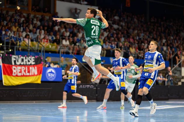 Tim Freihoefer (Fuechse Berlin, 20) ganz alleine am Kreis. Vukasin Antonijevic (ThSV Eisenach, 41), Oskar Joelsson (ThSV Eisenach, 03) GER, ThSV Eisenach gegen Fuechse Berlin, 1. Daikin Handballbundesliga, Handball, 30. Spieltag, Saison 2025 2026, 29.05.2026 GER, ThSV Eisenach gegen Fuechse Berlin, 1. Daikin Handballbundesliga, Handball, 30. Spieltag, Saison 2025 2026, 29.05.2026 Eisenach Copyright: xEibner-Pressefoto MartinxHerbstx EP_MHT