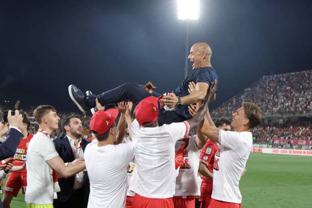 Gruppo, Group, PAOLO BIANCO, Monza, Serie B, 2025-26, Monza vs Catanzaro 0-2, 29-05-2026, Esultanza, Celebration, Jubel, In trionfo SERIE B 2025-26 FINALE PLAY OFF RITORNO MONZA-CATANZARO 0-2