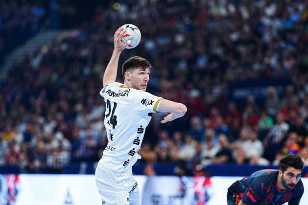 7 Meter Wurf Tor Lukas Zerbe (THW Kiel, 24) GER, Montpellier Handball vs. THW Kiel, Handball, EHF European League, Halbfinale, Saison 2025 2026, 30.05.2026 GER, Montpellier Handball vs. THW Kiel, Handball, EHF European League, Halbfinale, Saison 2025 2026, 30.05.2026 Hamburg Copyright: xEibner-Pressefoto MarcelxvonxFehrnx EP_MFN