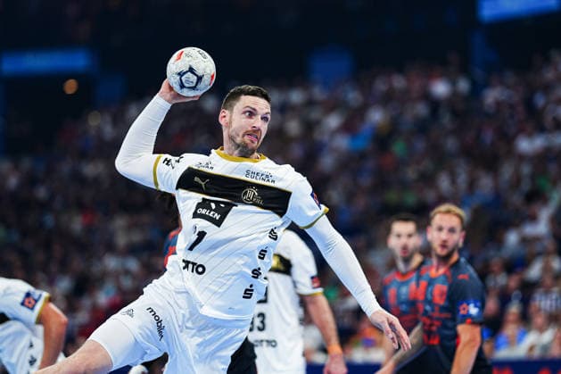 Wurf Tor Hendrik Pekeler (THW Kiel, 61) GER, Montpellier Handball vs. THW Kiel, Handball, EHF European League, Halbfinale, Saison 2025 2026, 30.05.2026 GER, Montpellier Handball vs. THW Kiel, Handball, EHF European League, Halbfinale, Saison 2025 2026, 30.05.2026 Hamburg Copyright: xEibner-Pressefoto MarcelxvonxFehrnx EP_MFN
