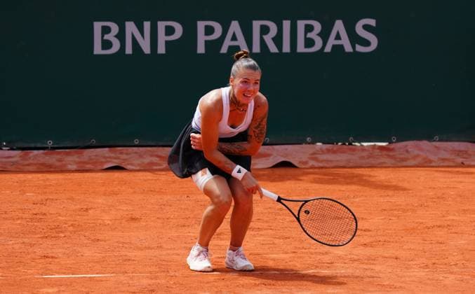 Oleksandra Oliynykova loses the first set against Diana Shnaider French Open Tennis, Day Seven, Tennis, Roland Garros, Paris, France - 30 May 2026Paris Roland Garros France EDITORIAL USE ONLY No use with unauthorised audio, video, data, fixture lists, club league logos or live services. Online in-match use limited to 120 images, no video emulation. No use in betting, games or single club league player publications. Copyright: xJavierxGarcia Shutterstockx 16898316l