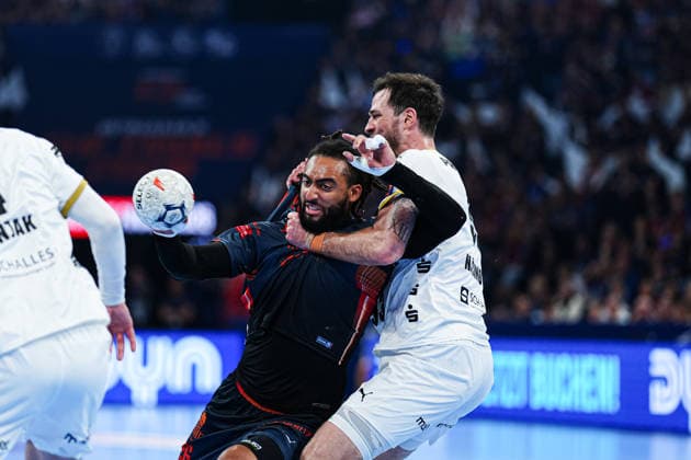 Bryan Hugo Monte dos Santos (Montpellier Handball, 26), Veron Nacinovic (THW Kiel, 93) GER, Montpellier Handball vs. THW Kiel, Handball, EHF European League, Halbfinale, Saison 2025 2026, 30.05.2026 GER, Montpellier Handball vs. THW Kiel, Handball, EHF European League, Halbfinale, Saison 2025 2026, 30.05.2026 Hamburg Copyright: xEibner-Pressefoto MarcelxvonxFehrnx EP_MFN