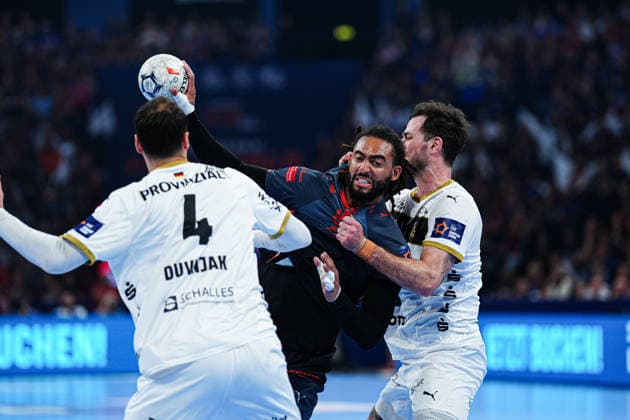 Domagoj Duvnjak (THW Kiel, 04), Bryan Hugo Monte dos Santos (Montpellier Handball, 26), Veron Nacinovic (THW Kiel, 93) GER, Montpellier Handball vs. THW Kiel, Handball, EHF European League, Halbfinale, Saison 2025 2026, 30.05.2026 GER, Montpellier Handball vs. THW Kiel, Handball, EHF European League, Halbfinale, Saison 2025 2026, 30.05.2026 Hamburg Copyright: xEibner-Pressefoto MarcelxvonxFehrnx EP_MFN