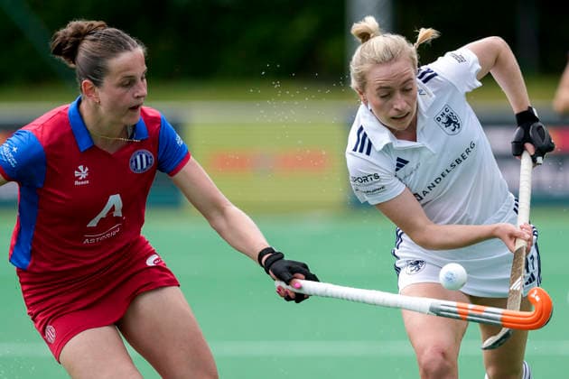 v.li.: Franziska Pabsch (GTHGC, 36), Sara Strauss (DHC, 11), Zweikampf, Spielszene, Duell, duel, tackle, tackling, Dynamik, Action, Aktion, 30.05.2026, Bonn (Deutschland), Hockey, Deutsche Meisterschaft, Halbfinale, Damen, Großflottbeker THGC - Düsseldorfer HC