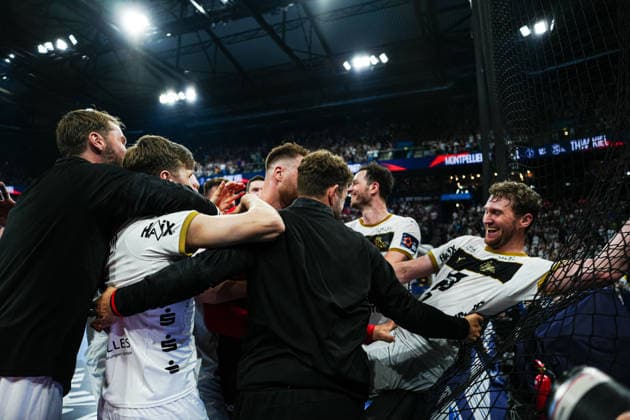 THW Kiel jubelt Jubel nach Sieg Spielende GER, Montpellier Handball vs. THW Kiel, Handball, EHF European League, Halbfinale, Saison 2025 2026, 30.05.2026 GER, Montpellier Handball vs. THW Kiel, Handball, EHF European League, Halbfinale, Saison 2025 2026, 30.05.2026 Hamburg Copyright: xEibner-Pressefoto MarcelxvonxFehrnx EP_MFN