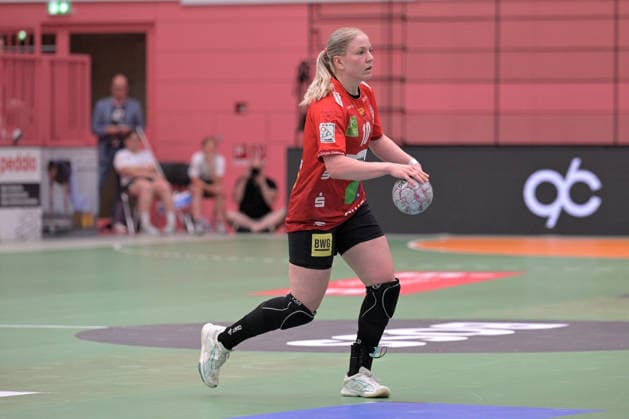 Viktoria Marksteiner (SV Union Halle-Neustadt, 10) am mit Ball TusSies Metzingen vs. SV Union Halle-Neustadt , Handball, Alsco HBF, 7. Play-Off Ligaspieltag, Saison 2025 2026, 30.05.2026 TusSies Metzingen vs. SV Union Halle-Neustadt , Handball, Alsco HBF, 7. Play-Off Ligaspieltag, Saison 2025 2026, 30.05.2026 Tuebingen Copyright: xEibner-Pressefoto TobiasxBaurx EP_TBR