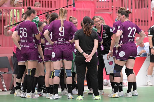 Time Out TusSies TusSies Metzingen vs. SV Union Halle-Neustadt , Handball, Alsco HBF, 7. Play-Off Ligaspieltag, Saison 2025 2026, 30.05.2026 TusSies Metzingen vs. SV Union Halle-Neustadt , Handball, Alsco HBF, 7. Play-Off Ligaspieltag, Saison 2025 2026, 30.05.2026 Tuebingen Copyright: xEibner-Pressefoto TobiasxBaurx EP_TBR