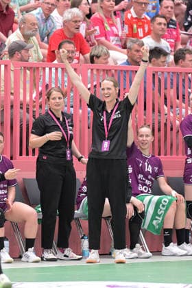 Miriam Hirsch (TusSies Metzingen, Trainerin) Jubelt TusSies Metzingen vs. SV Union Halle-Neustadt , Handball, Alsco HBF, 7. Play-Off Ligaspieltag, Saison 2025 2026, 30.05.2026 TusSies Metzingen vs. SV Union Halle-Neustadt , Handball, Alsco HBF, 7. Play-Off Ligaspieltag, Saison 2025 2026, 30.05.2026 Tuebingen Copyright: xEibner-Pressefoto TobiasxBaurx EP_TBR