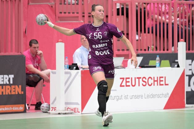 Carolin Huebner (TusSies Metzingen, 56) am mit Ball TusSies Metzingen vs. SV Union Halle-Neustadt , Handball, Alsco HBF, 7. Play-Off Ligaspieltag, Saison 2025 2026, 30.05.2026 TusSies Metzingen vs. SV Union Halle-Neustadt , Handball, Alsco HBF, 7. Play-Off Ligaspieltag, Saison 2025 2026, 30.05.2026 Tuebingen Copyright: xEibner-Pressefoto TobiasxBaurx EP_TBR