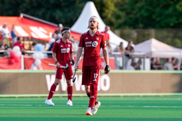 v.li.: Raphael Hartkopf (KTHC, 6), Christopher Rühr (KTHC, 17), Spieler von Rot-Weiss Köln (KTHC), enttäuscht schauend, Enttäuschung, Frustration, disappointed, pessimistisch, Aktion, Action, Spielszene, 30.05.2026, Bonn (Deutschland), Hockey, Deutsche Meisterschaft, Halbfinale, Herren, Rot-Weiss Köln - Uhlenhorst Mülheim