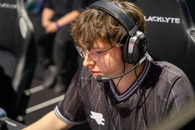 30.05.2026, xkkux, E-Sports, FORTNITE MAJOR 1 SUMMIT, Saison 2025 2026, PSD Bank Dome Düsseldorf: Das erste LAN-Turnier der FNCS-Saison. 50 Duos treten gegeneinander an, um den Preispool sowie die Qualifikation für die Global Championship 2026 zu gewinnen Die Duos verteilen sich wie folgt: 20 EU, 13 NAC, 3 NAW, 5 Brasilien, 3 Asien, 3 Ozeanien und 3 Naher Osten. Die fünf bestplatzierten Teams qualifizieren sich automatisch für die Global Championship 2026. Nordrhein-Westfahlen Deutschland