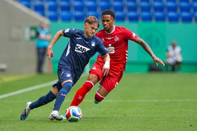 31.05.2026, xydrx, Herren, Fußball, U19 DFB-Nachwuchsliga, Finale, TSG 1899 Hoffenheim - 1.FC Köln, Saison 2025 2026, PreZero Arena: Maxim Naumann (TSG 1899 Hoffenheim U19, 20) im Zweikampf gegen David Fuerst (1.FC Köln, 2) DFB regulations prohibit any use of photographs as image sequences and or quasi-video. Copyright: HMBxMedia YannisxDreimann