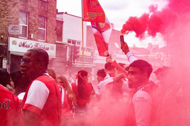 Arsenal Victory Parade Buildup at Islington, London, UK - Sunday 31 May 2026 A general view of Arsenal supporters ahead of Arsenal s Victory Parade for winning the Premier League in Islington, London, England, UK on Sunday 31 May, 2026., Credit:Justin Ng Avalon UK, England, London, Islington Copyright: xJustinxNgx xAvalonx 0857976683st