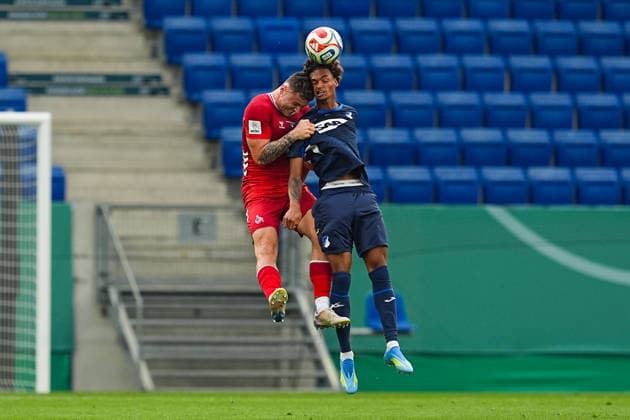 31.05.2026, xydrx, Herren, Fußball, U19 DFB-Nachwuchsliga, Finale, TSG 1899 Hoffenheim - 1.FC Köln, Saison 2025 2026, PreZero Arena: Luis Magnus Stapelmann (1.FC Köln, 4) im Zweikampf gegen Jykese Fields (TSG 1899 Hoffenheim U19, 17) DFB regulations prohibit any use of photographs as image sequences and or quasi-video. Copyright: HMBxMedia YannisxDreimann