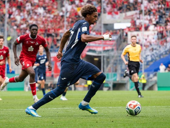 Jykese Fields (TSG Hoffenheim U19, 17) am Ball GER, TSG Hoffenheim vs 1. FC Koeln, Fussball, Finale Deutsche Meisterschaft A-Junioren (U19), Spielzeit 2025 2026, 31.05.2026 GER, TSG Hoffenheim vs 1. FC Koeln, Fussball, Finale Deutsche Meisterschaft A-Junioren (U19), Spielzeit 2025 2026, 31.05.2026 Sinsheim Copyright: xEibner-Pressefoto CarstenxSchwerx EP_CSG