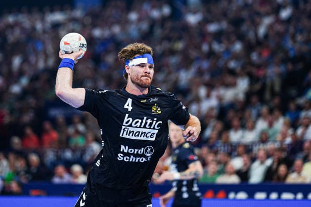 Wurf Tor Johannes Golla (SG Flensburg-Handewitt, 04) GER, Montpellier Handball vs. SG Flensburg-Handewitt, Handball, EHF European League, Spiel um Platz 3, Saison 2025 2026, 31.05.2026 GER, Montpellier Handball vs. SG Flensburg-Handewitt, Handball, EHF European League, Spiel um Platz 3, Saison 2025 2026, 31.05.2026 Hamburg Copyright: xEibner-Pressefoto MarcelxvonxFehrnx EP_MFN