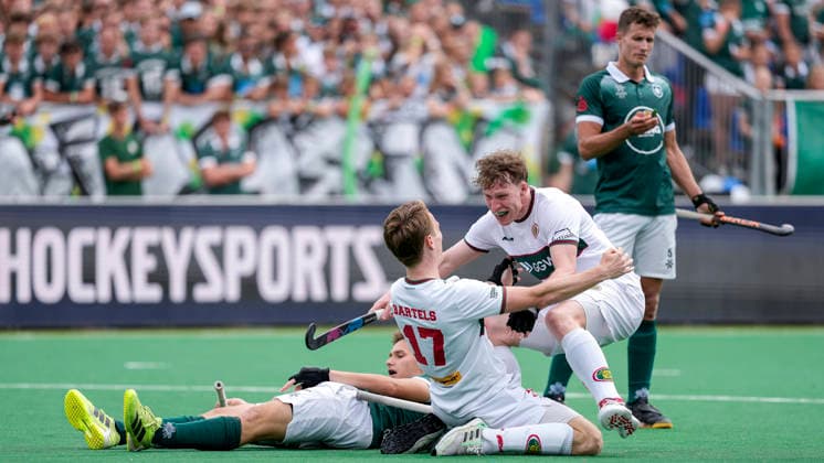 v.li.: Torschütze Jan-Hendrik Bartels (Polo, 17, Kapitän), Leon Thörnblom (Polo, 24), Spieler vom Hamburger Polo Club, jubeln über das Tor zum 3:0, Jubel, Torjubel, Torerfolg, celebrate the goal, goal, celebration, jubelt ueber das Tor, Freuen, Freude, freut sich, optimistisch, positiv, Spielszene, Highlight, Action, Aktion, 31.05.2026, Bonn (Deutschland), Hockey, Deutsche Meisterschaft, Finale, Herren, Hamburger Polo Club - HTC Uhlenhorst Mülheim