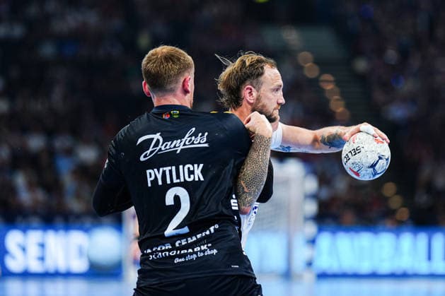 Simon Pytlick (SG Flensburg-Handewitt, 02), Valentin Porte (Montpellier Handball, 28) GER, Montpellier Handball vs. SG Flensburg-Handewitt, Handball, EHF European League, Spiel um Platz 3, Saison 2025 2026, 31.05.2026 GER, Montpellier Handball vs. SG Flensburg-Handewitt, Handball, EHF European League, Spiel um Platz 3, Saison 2025 2026, 31.05.2026 Hamburg Copyright: xEibner-Pressefoto MarcelxvonxFehrnx EP_MFN