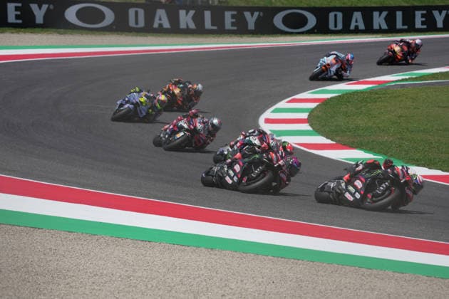 31.05.2026, Autodromo Internazionale del Mugello, Mugello, MotoGP Grosser Preis von Italien 2026 ,im Bild Rennstart:, Francesco Bagnaia (ITA), Ducati Lenovo Team, Brad Binder (ZAF), Red Bull KTM Factory Racing, Marco Bezzecchi (ITA), Aprilia Racing, Jorge Martin (ESP), Marc Marquez (ESP), Fabio di Giannantonio (ITA), Pertamina Enduro VR46 Racing Team (Photo by Hasan Bratic DeFodi Images) -